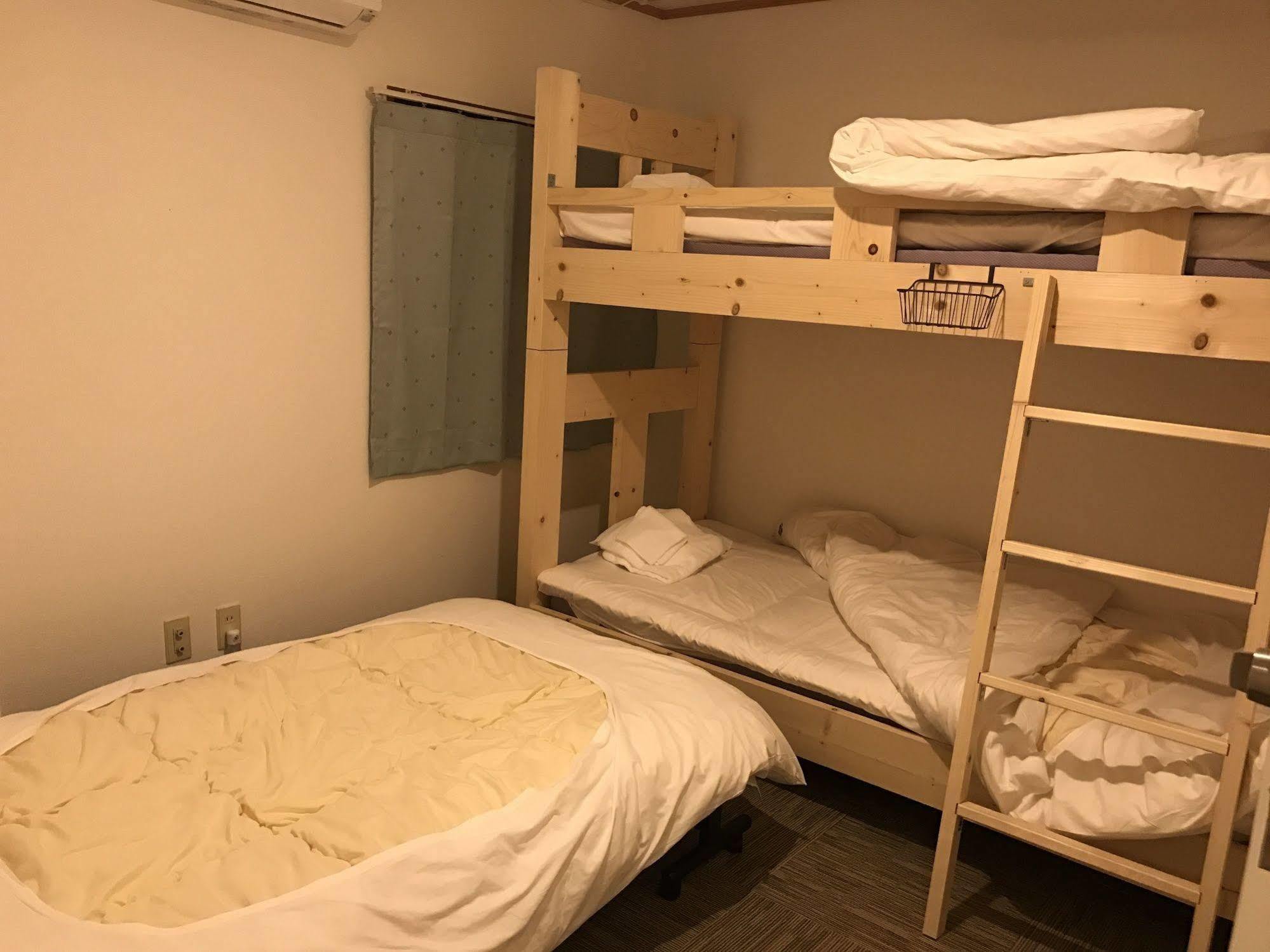 Super Conveniently Located The Guest House Hakodate Bay Exterior photo